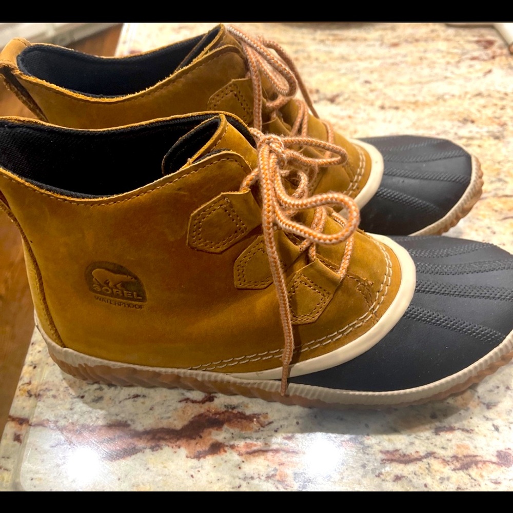 Sorel boots size 11